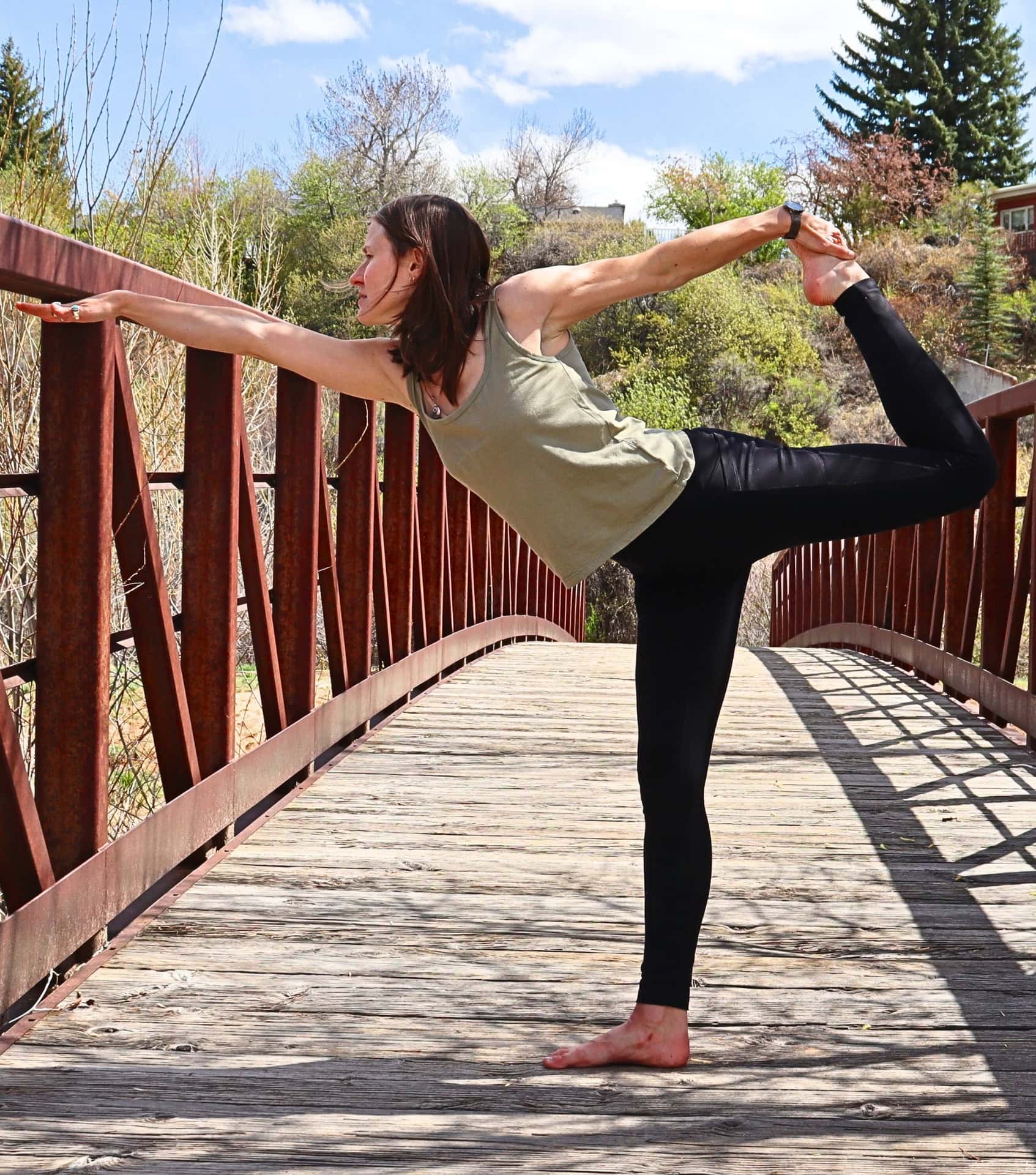 Image by Sustainable Jungle (MATE the Label) (organic-cotton-leggings) (2)