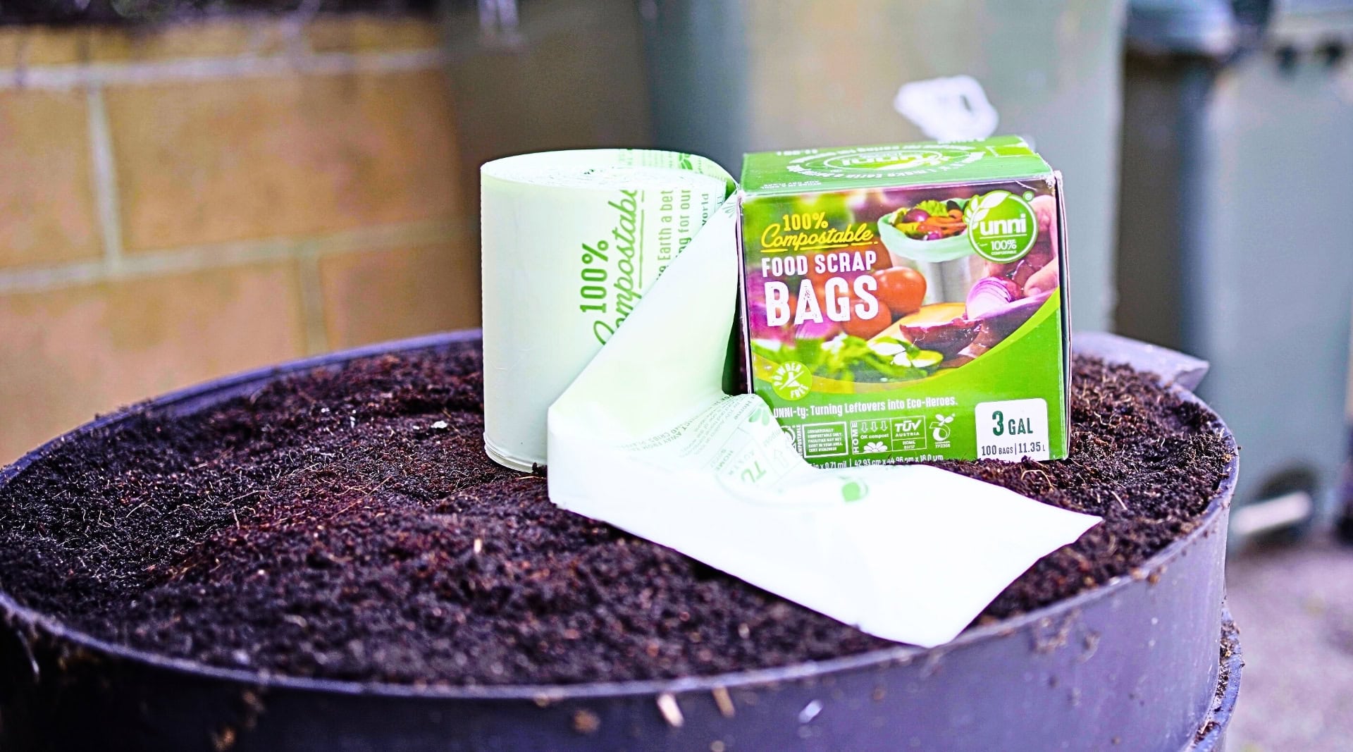 Image by Sustainable Jungle (UNNI) (compostable-trash-bags)