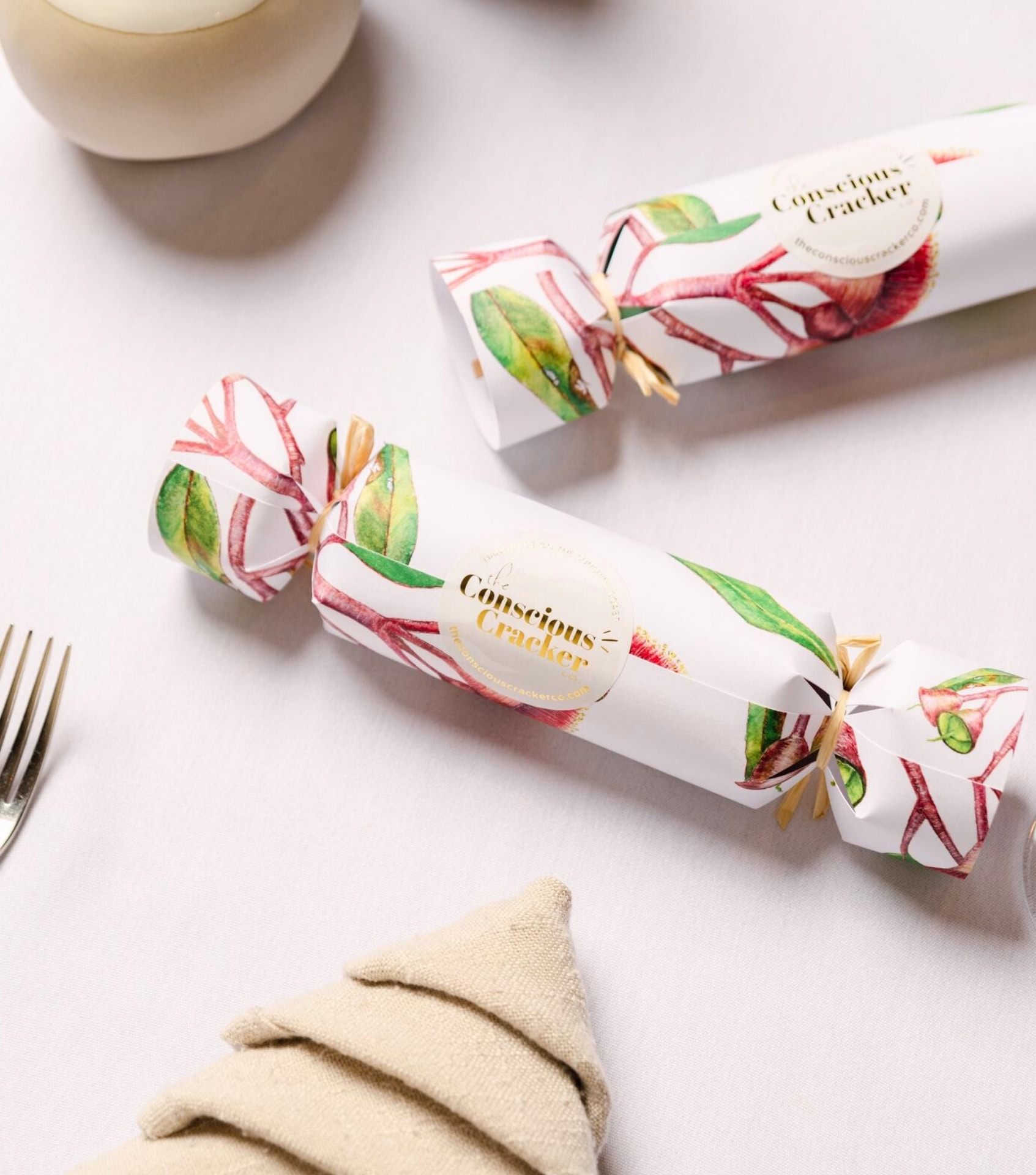 Image by The Conscious Cracker Co. (eco-friendly-christmas-crackers) (2)