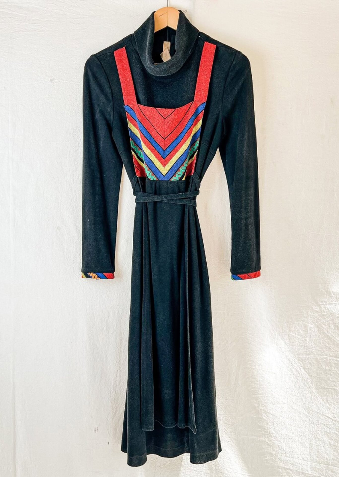 Image by The Savvy Collector (online-op-shops-australia) (2)