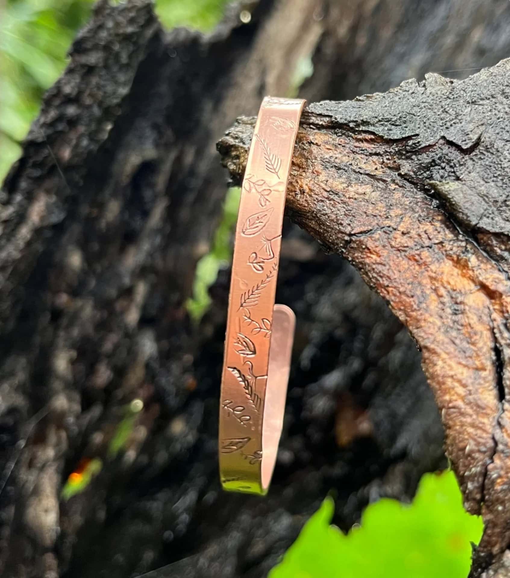Image by Tumble and Rose (minimalist-jewelry-brands)