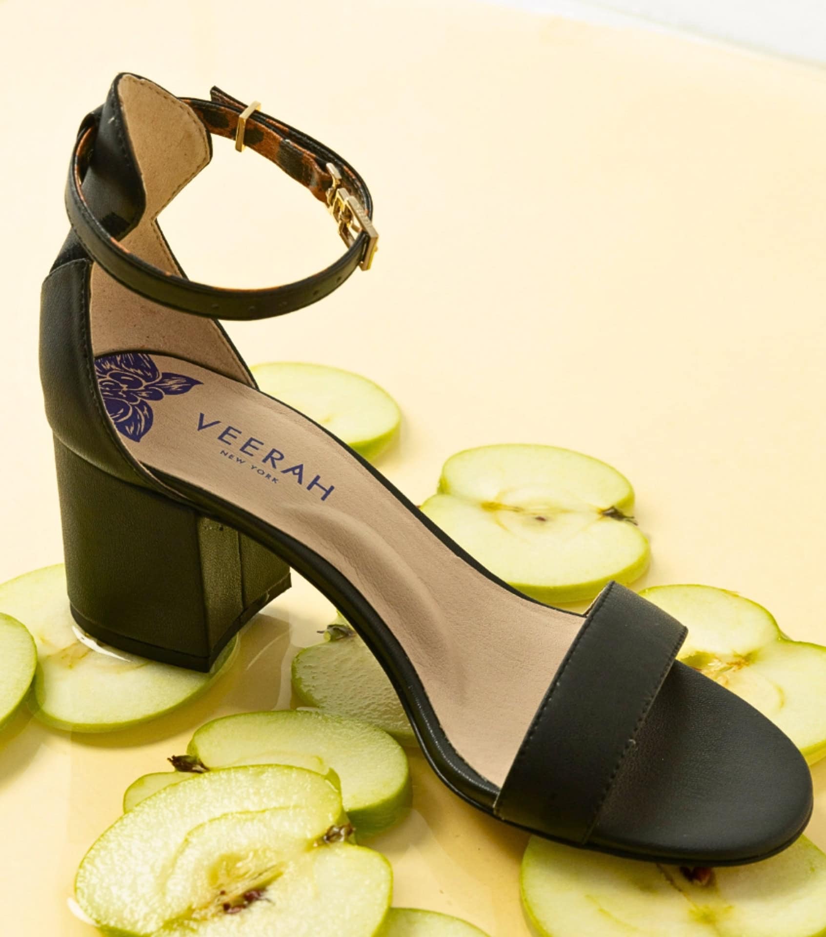 Image by VEERAH (vegan-sandals) (2)