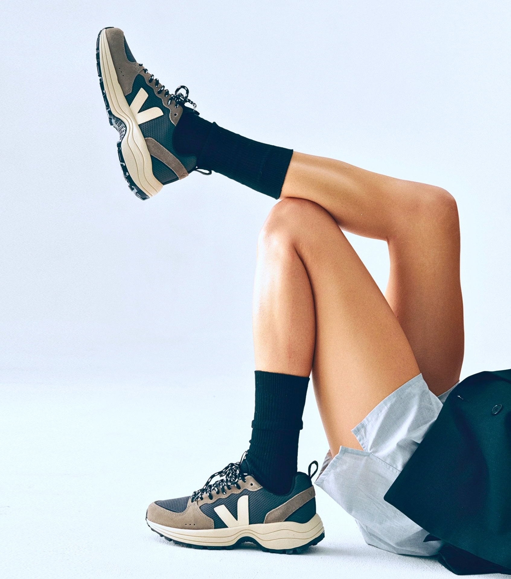 Image by VEJA (sustainable-running-shoes) (2)