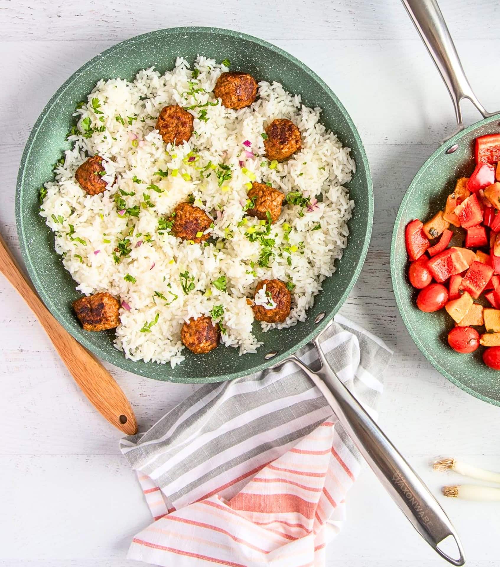 Image by WaxonWare (granite-cookware)