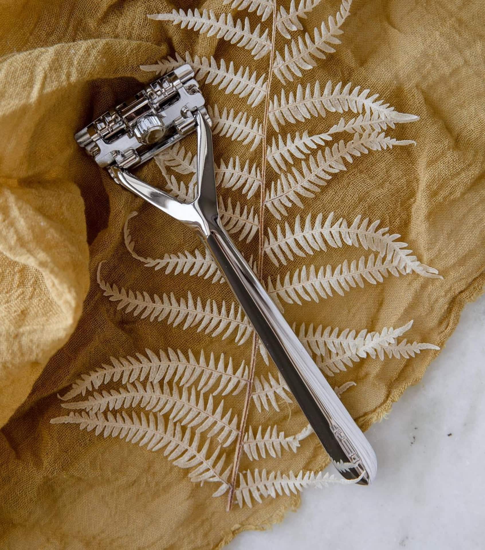 Image by ZWS Essentials (sustainable-womens-razors) (2)