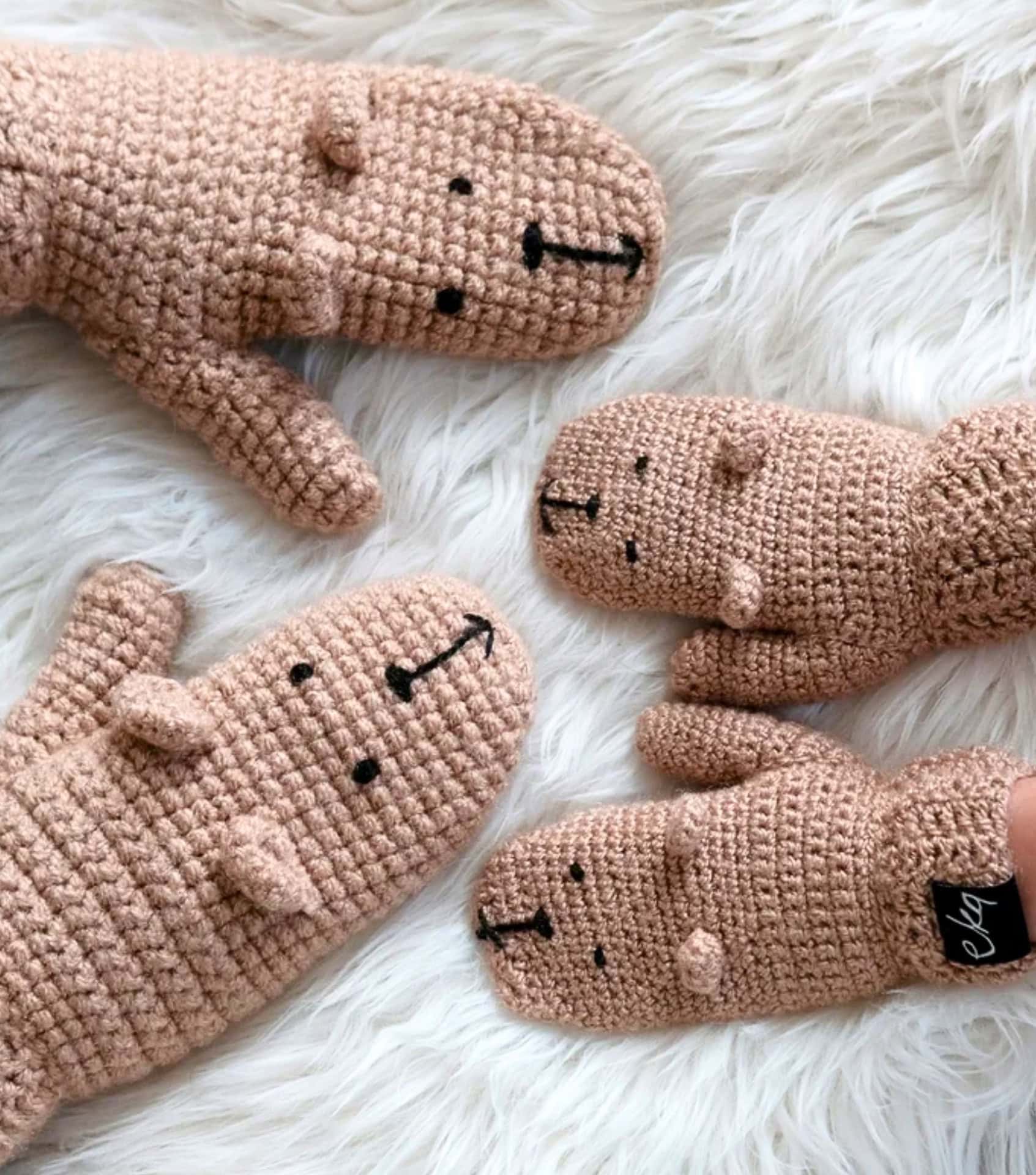 Image by eka (vegan-gloves) (2)