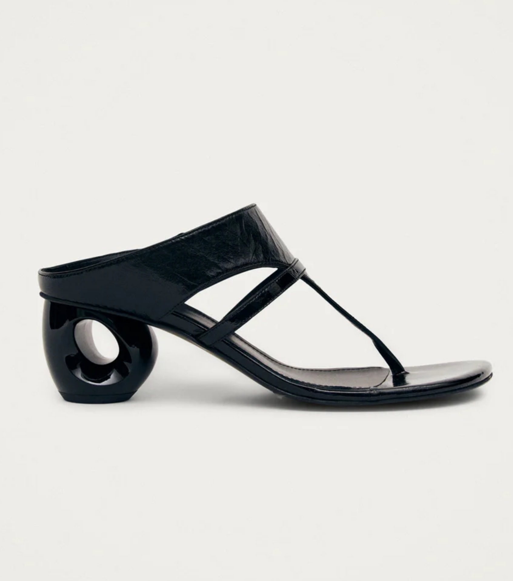 Image by Alohas (ethical heels and pumps)