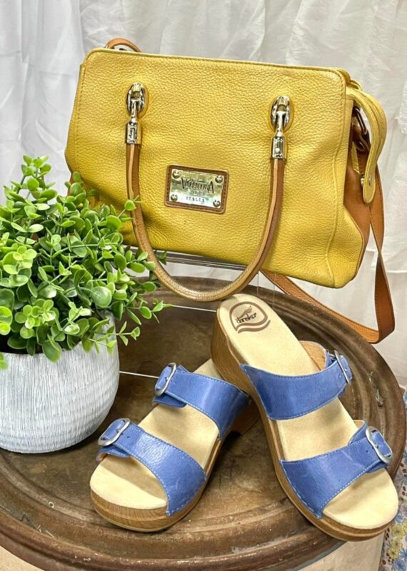 Image by Finders Keepers Consignment (thrift-stores-atlanta)