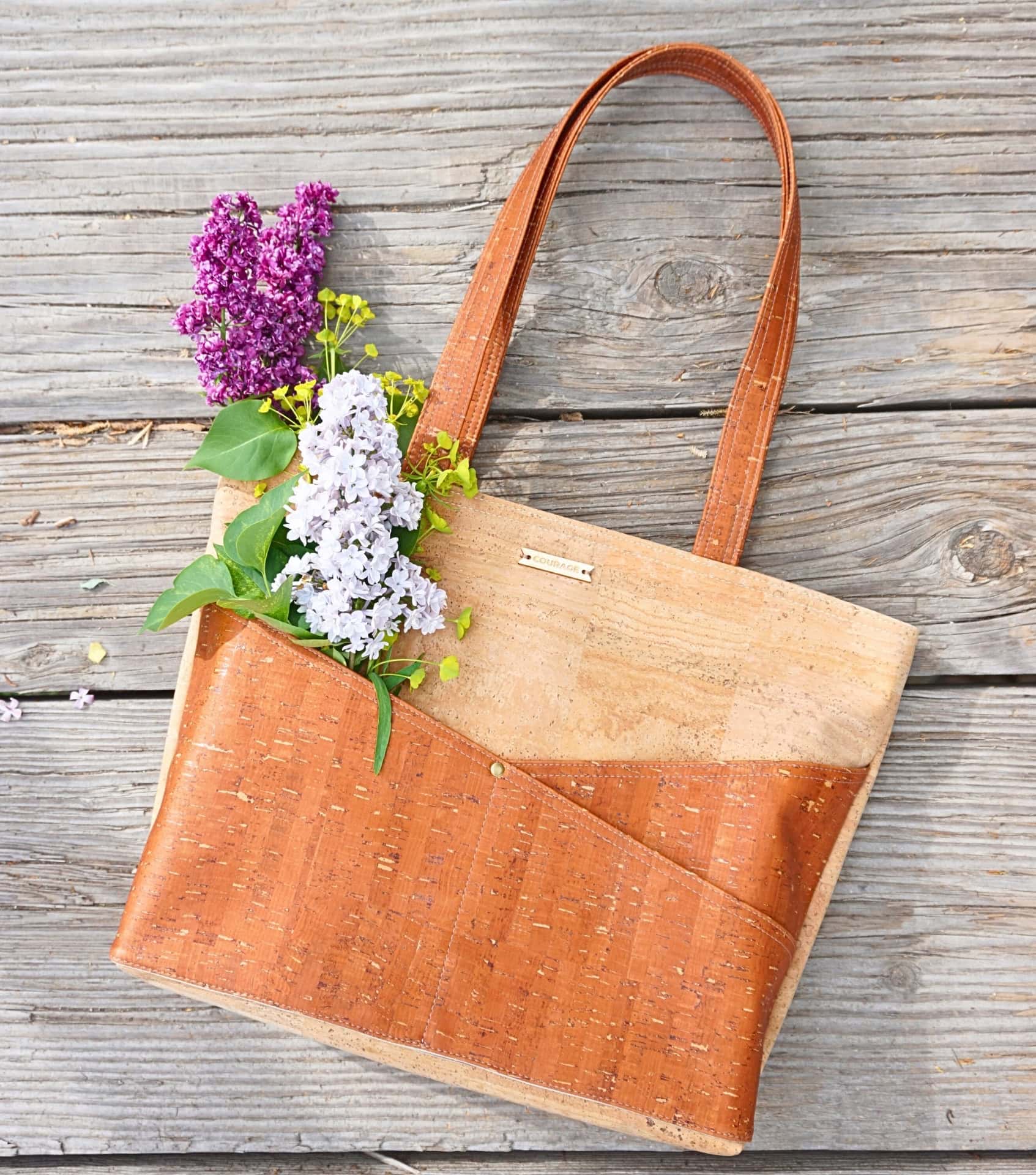 Image by Sustainable Jungle (Carry Courage) (gifts-for-minimalists)