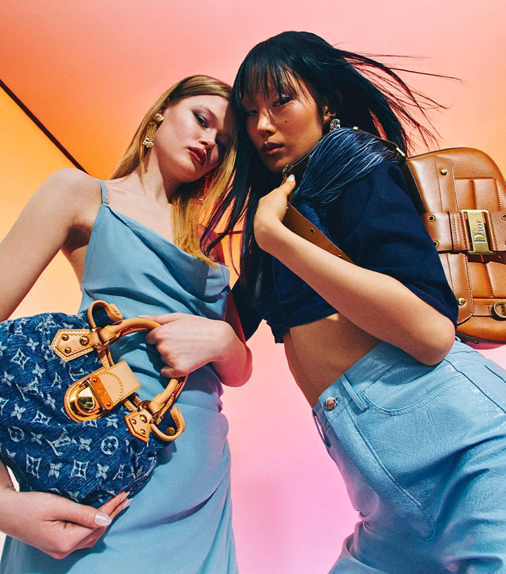 11 Best Online Vintage Stores Reviving Retro Threads