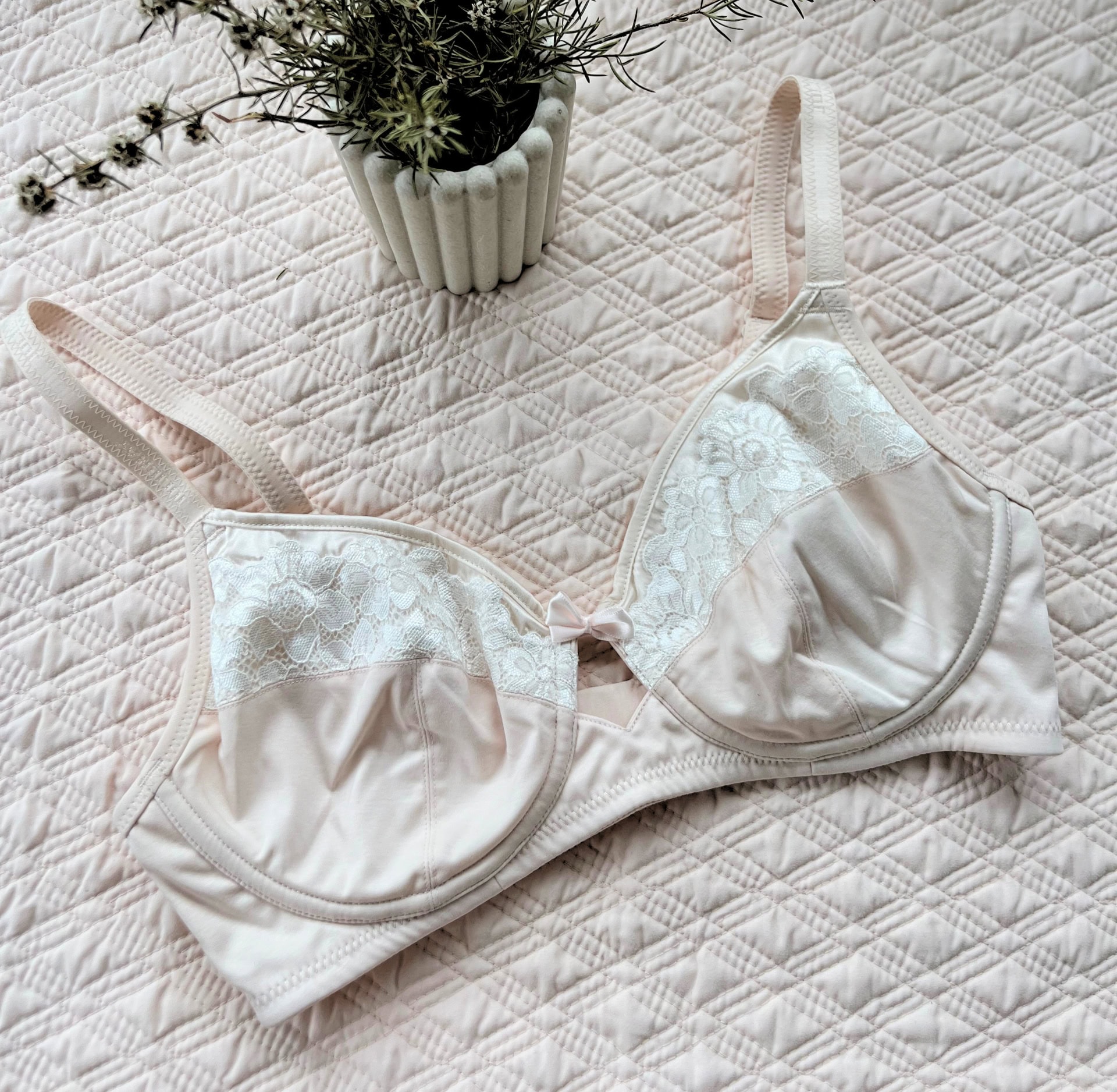 Image by Sustainable Jungle (JulieMay Brand Rating and Review)