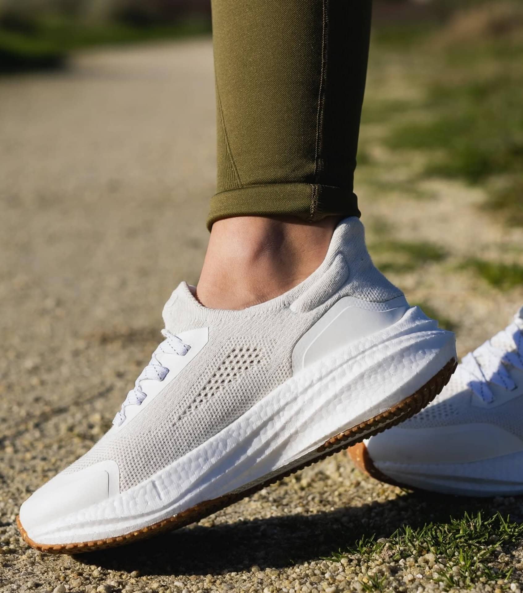Image by 8000Kicks (sustainable running shoes)