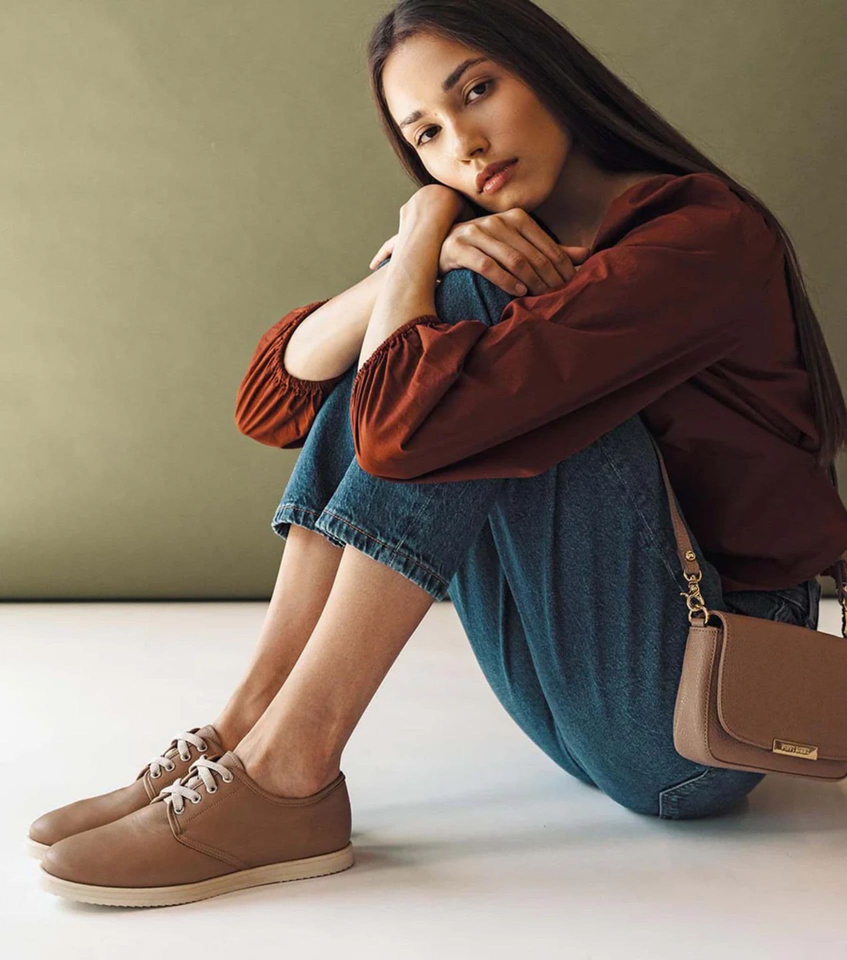 Image by Poppy Barley (Sustainable sneakers)