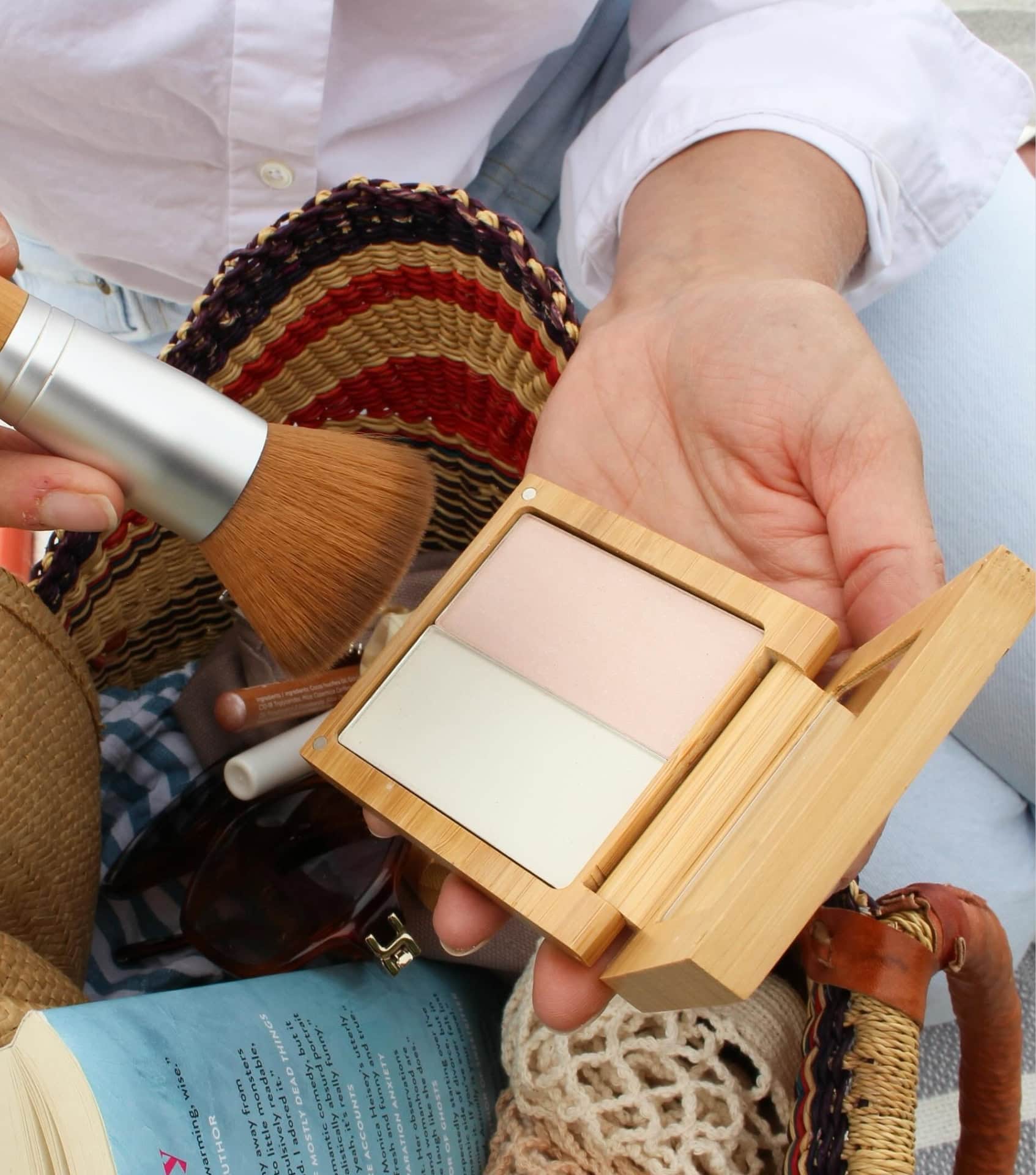 Image by Elate Cosmetics (Zero waste bathroom )