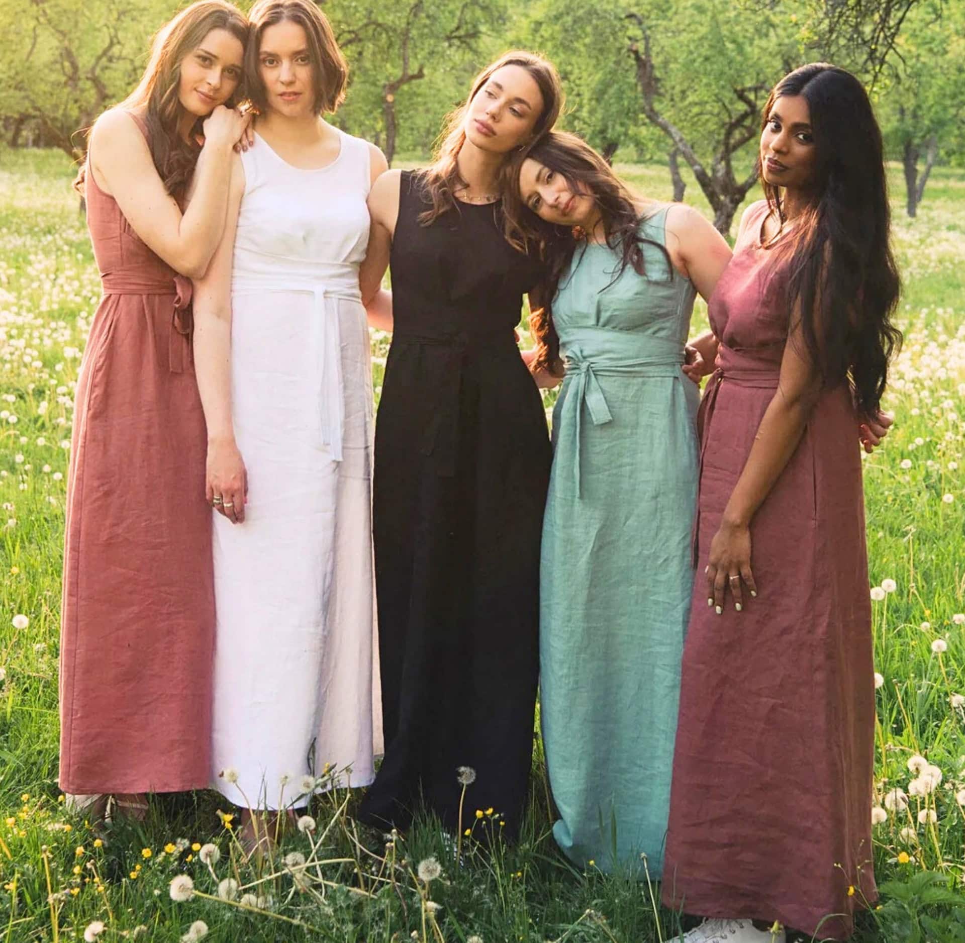 Image by Sustainable Jungle (MagicLinen) (linen-wedding-guest-dresses)