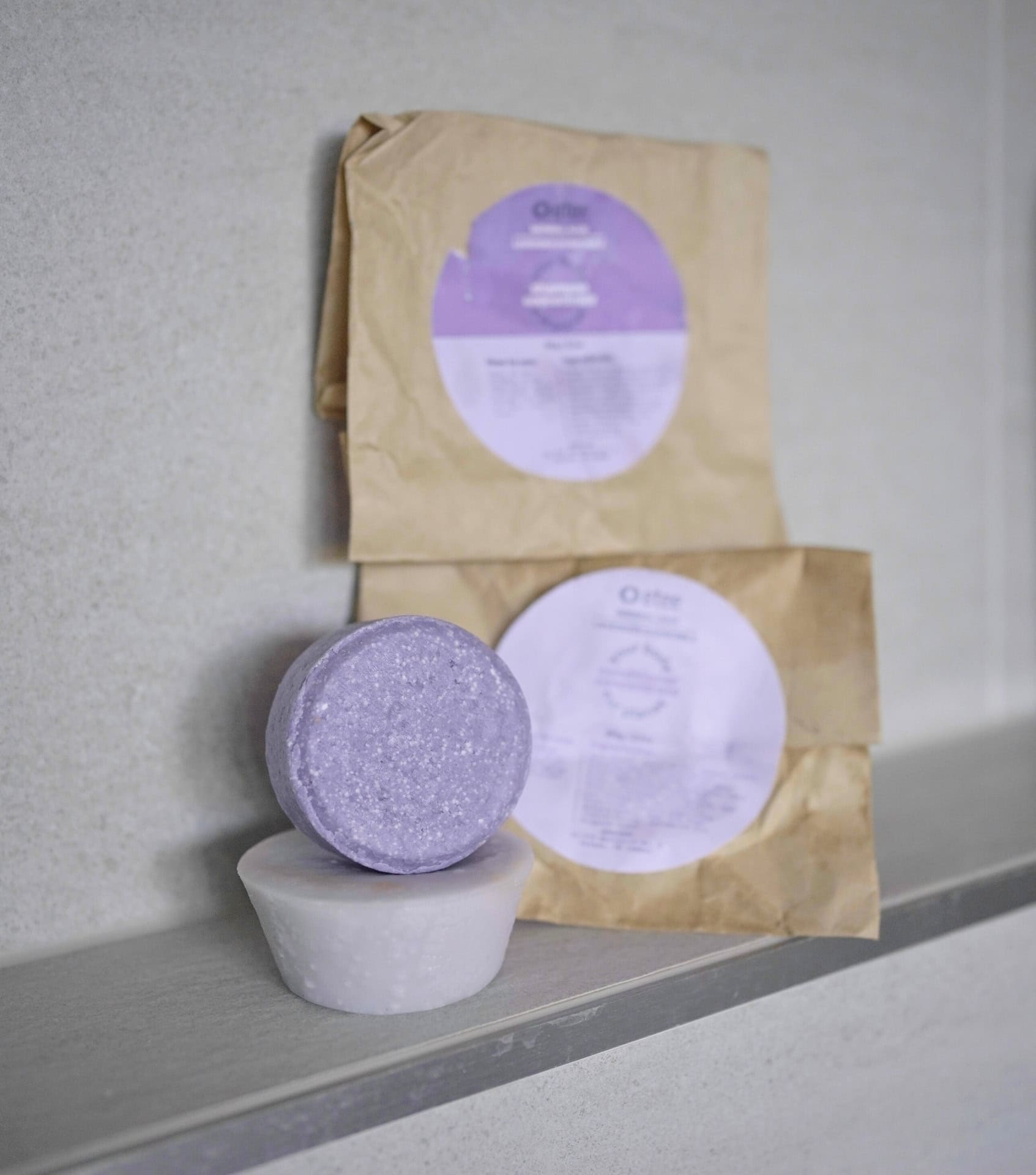Image by Sustainable Jungle - etee (Plastic-free waste shampoo and conditioner bars)